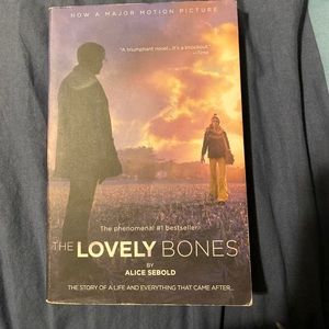 2 for 10$ The Lovely Bones Novel